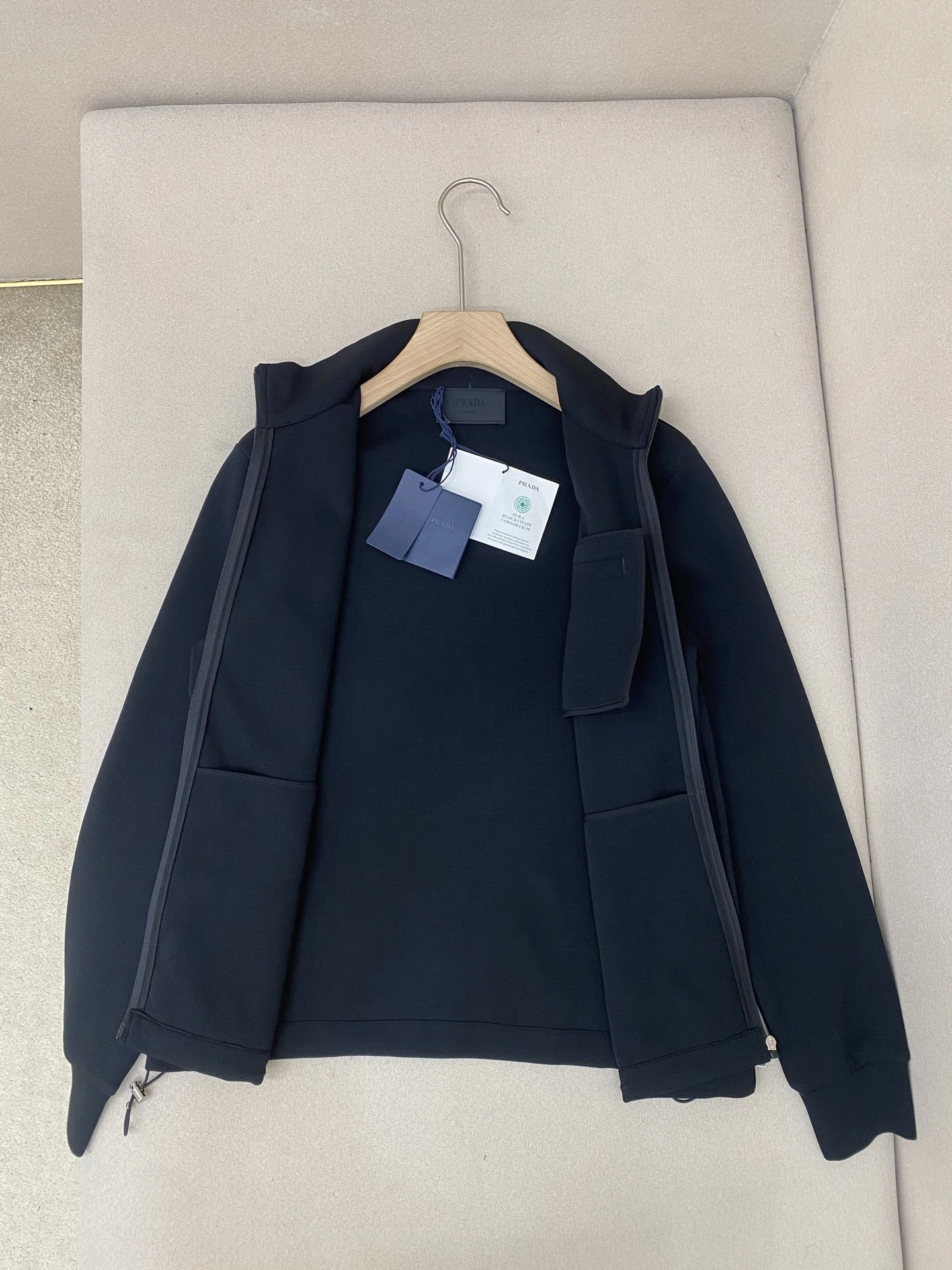 wg.luxury -- Pr141 item: E-F443J1244H
